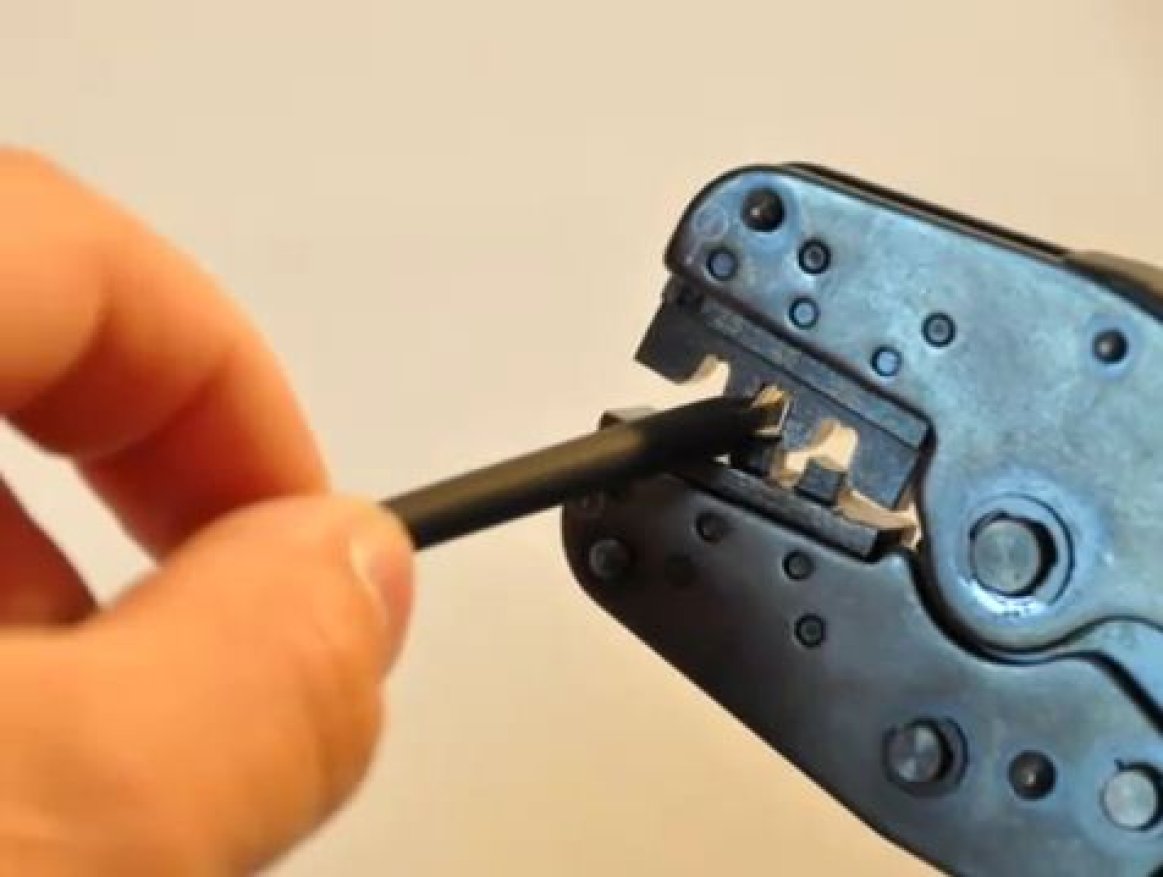 Stripping Wire and Crimping Connector