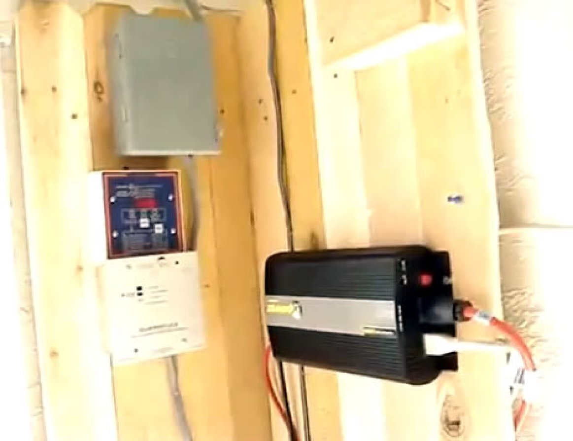 Home Solar Panel charge controller and inverter Home Solar Panel charge controller and inverter