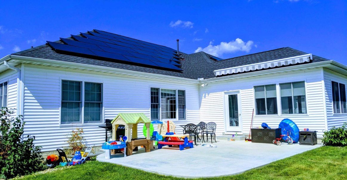 Morton, IL Home Full View Morton, IL Solar Installation