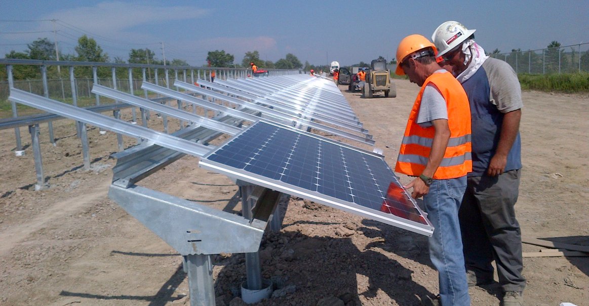 255W Canadian Solar panels Ontario, Canada solar park 255W Canadian Solar panels Ontario, Canada solar park