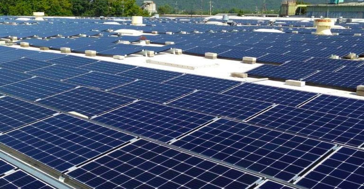 Solar Panels on Commercial Rooftop Solar Panels on Commercial Rooftop